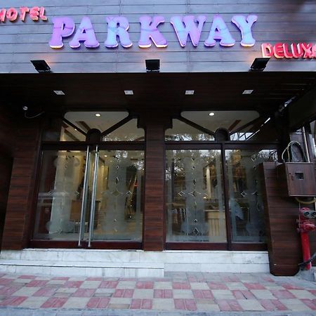 Hotel Parkway Deluxe New Delhi Luaran gambar