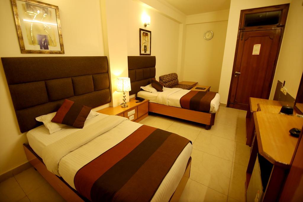 Hotel Parkway Deluxe New Delhi Luaran gambar
