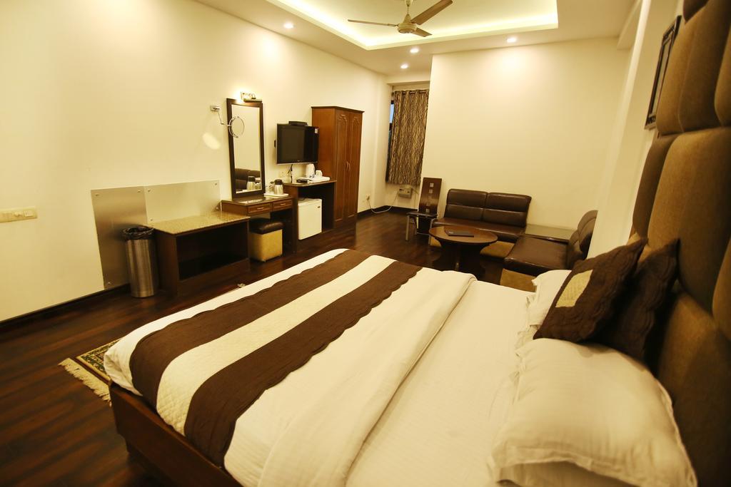 Hotel Parkway Deluxe New Delhi Luaran gambar