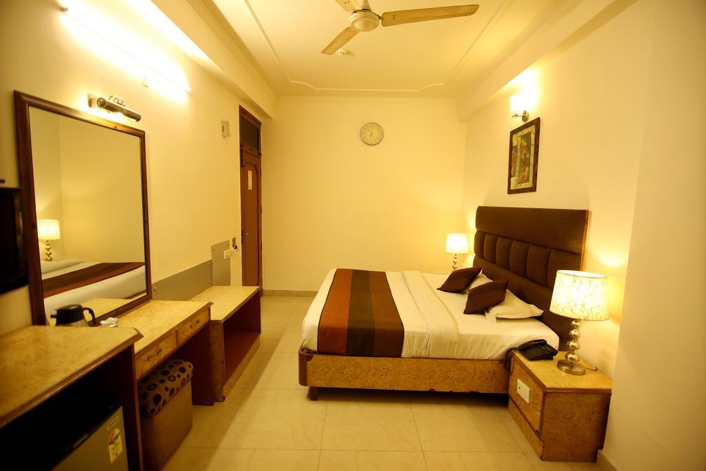Hotel Parkway Deluxe New Delhi Luaran gambar