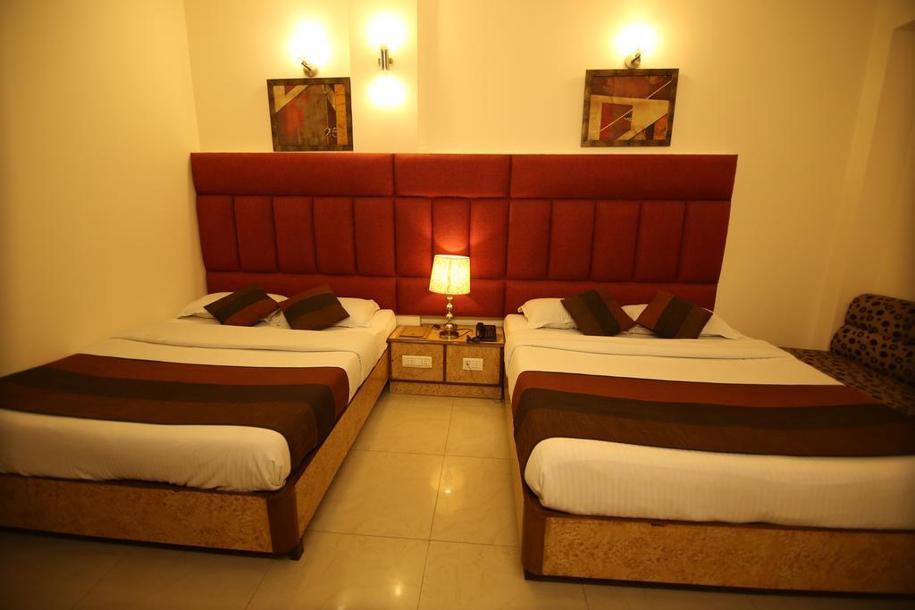 Hotel Parkway Deluxe New Delhi Luaran gambar