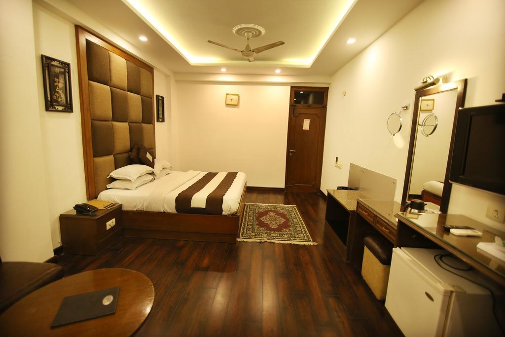 Hotel Parkway Deluxe New Delhi Luaran gambar
