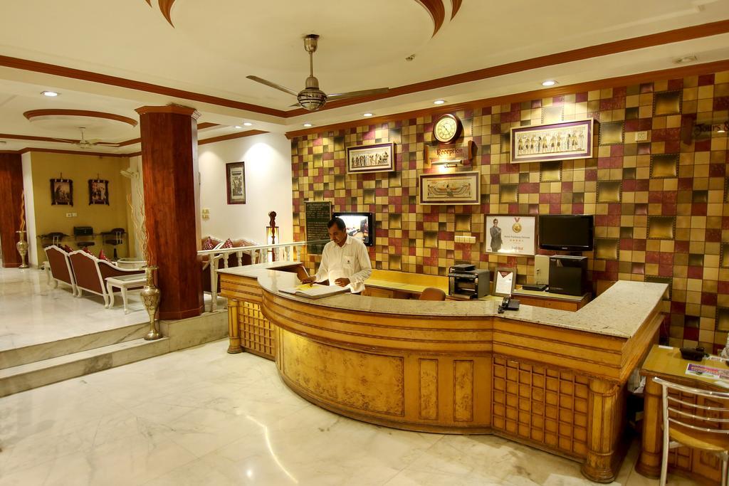 Hotel Parkway Deluxe New Delhi Luaran gambar