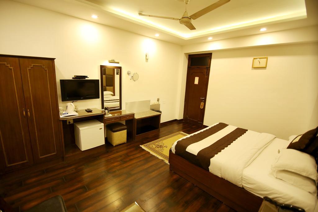 Hotel Parkway Deluxe New Delhi Luaran gambar